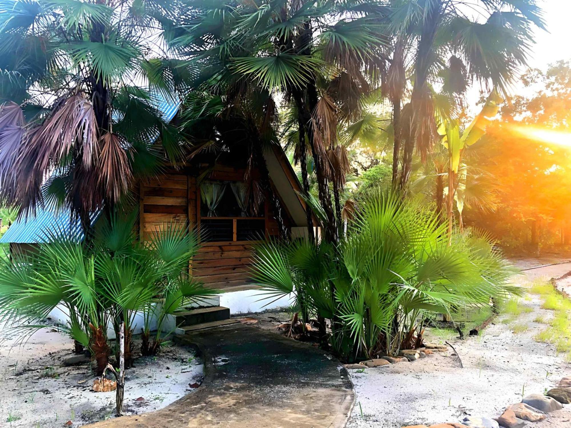 Kin Resort Lodge Maya Beach Екстер'єр фото