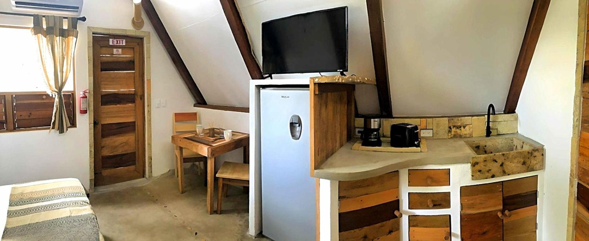 Kin Resort Lodge Maya Beach Екстер'єр фото