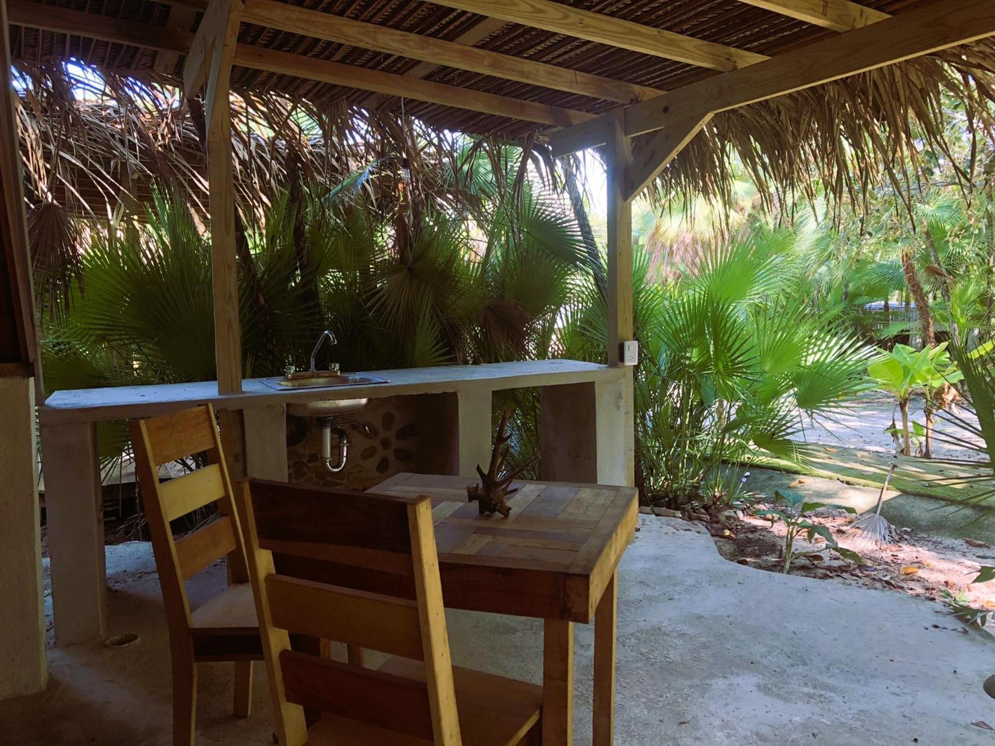 Kin Resort Lodge Maya Beach Екстер'єр фото